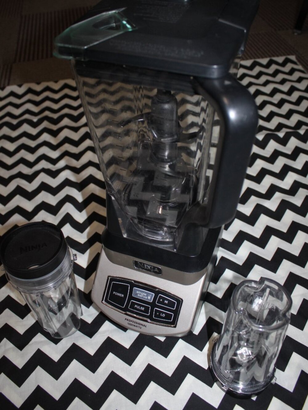 Ninja Blender with Smoothie Cups